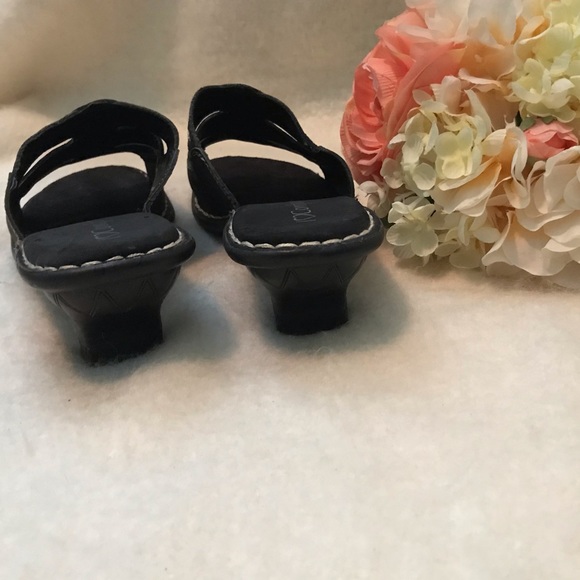 I ❤️ Comfort Black slip on heels - Picture 3 of 5